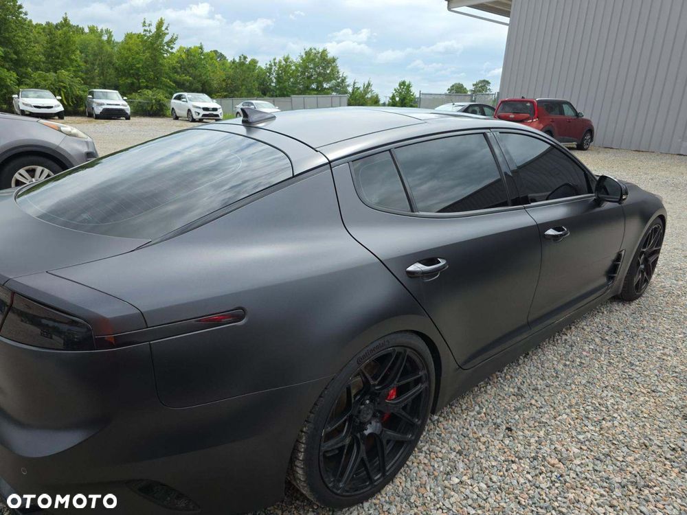 Kia Stinger 3.3 T-GDI V6 GT AWD - 2