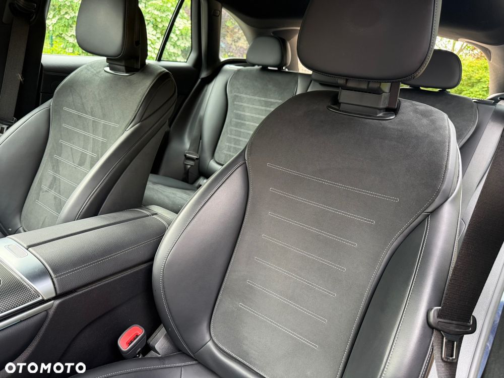 Mercedes-Benz GLC 300 mHEV 4-Matic AMG Line - 11