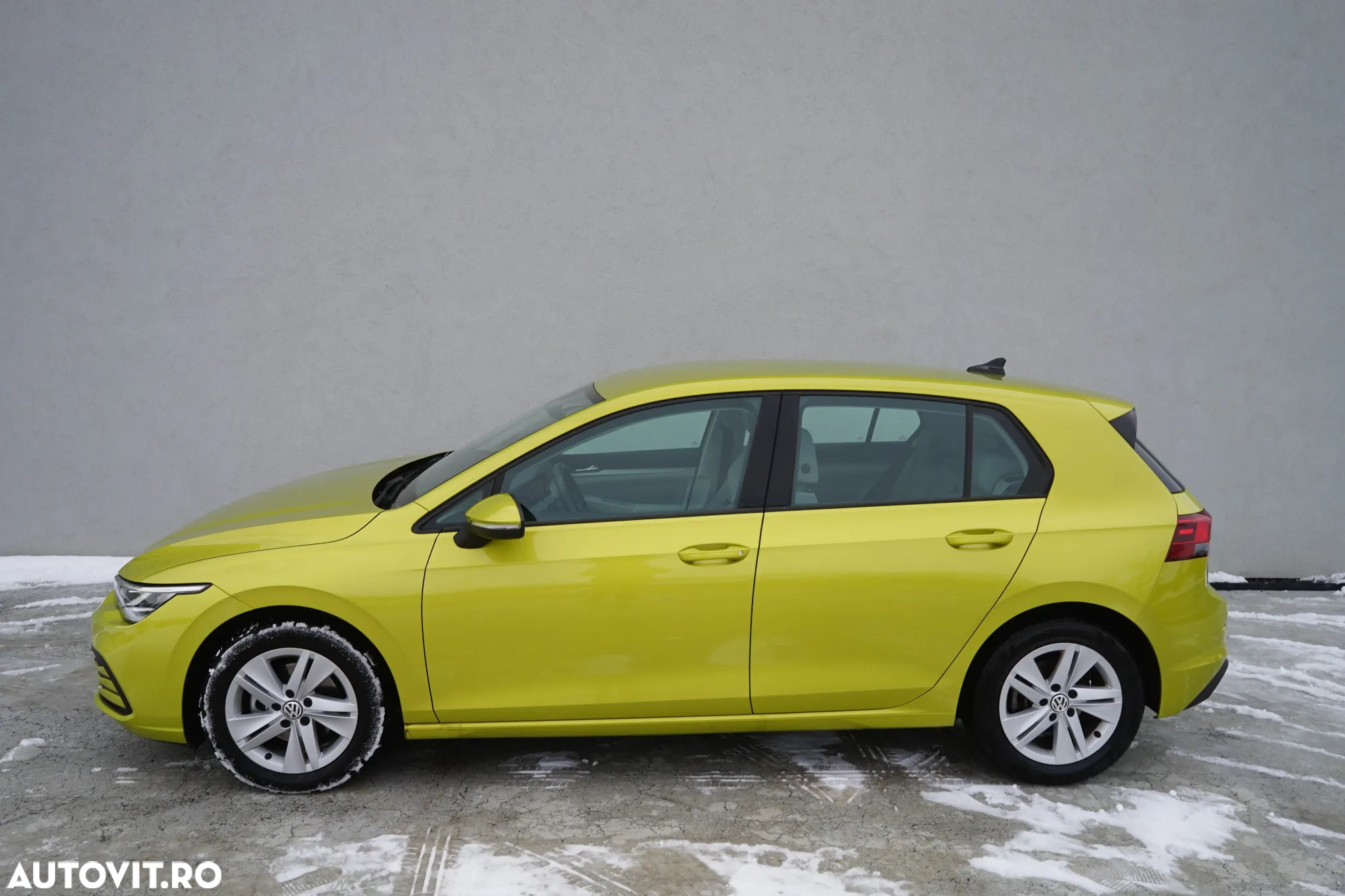 Volkswagen Golf 1.5 eTSI ACT DSG MHEV Life - 3