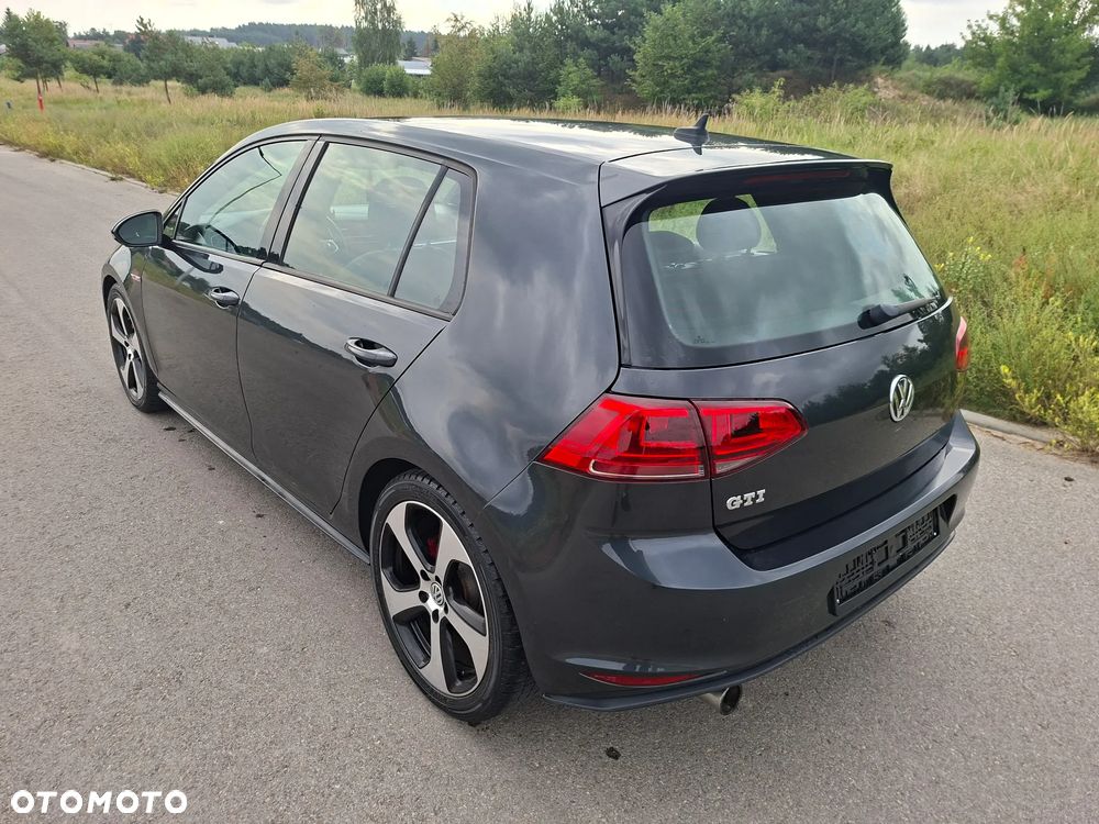 Volkswagen Golf 2.0 TSI BMT GTI - 6
