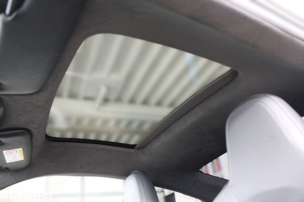 Porsche 911-TURBO-S Standard - 16