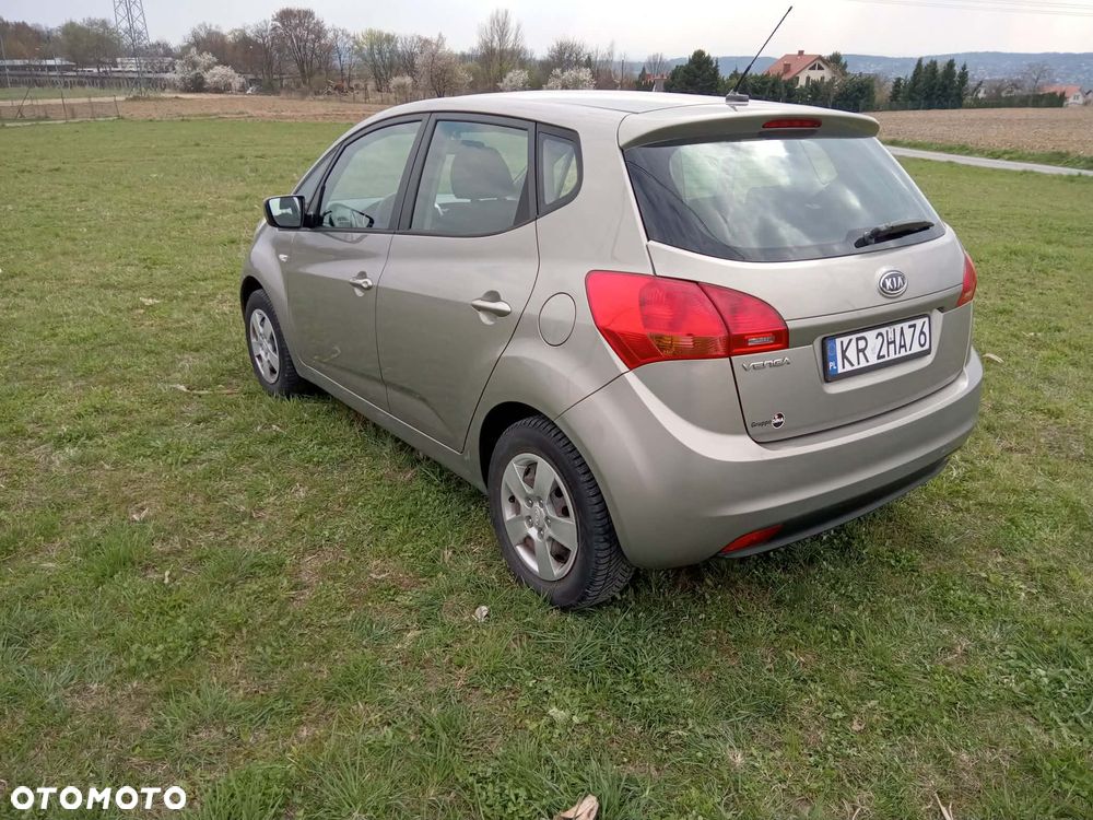 Kia Venga 1.4 S - 2