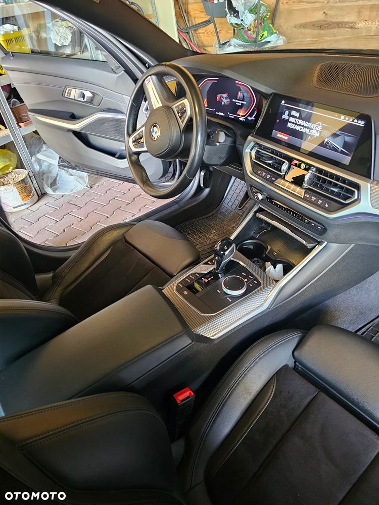 BMW Seria 3 318d M Sport Shadow - 10