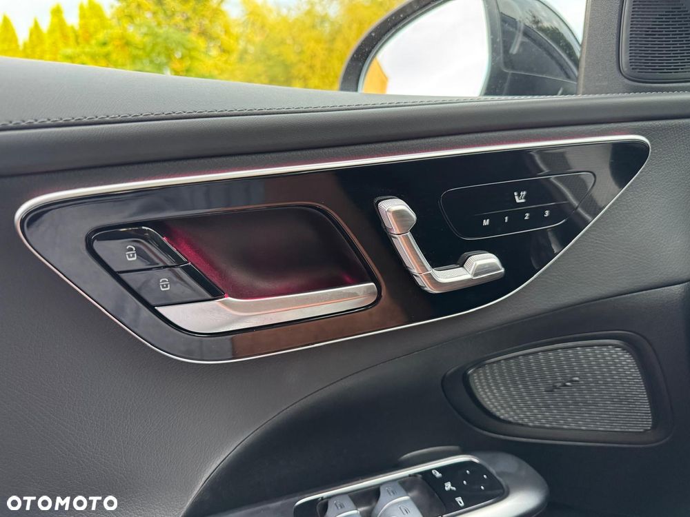 Mercedes-Benz Klasa C 300 de 4Matic 9G-TRONIC Edition AMG Line - 28
