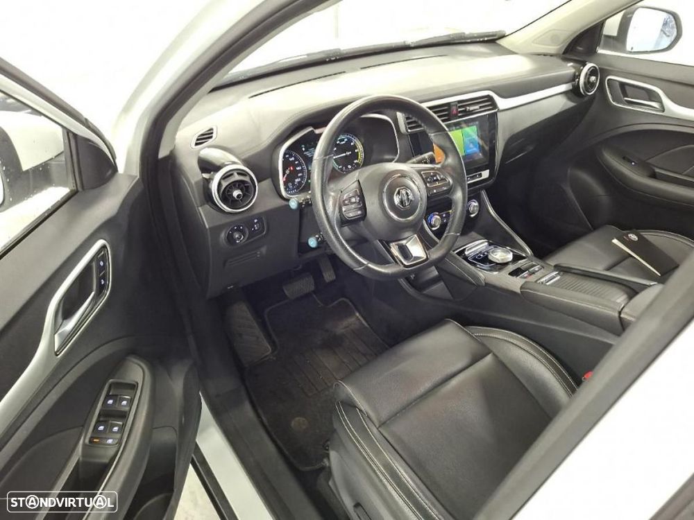 MG ZS Luxury - 5
