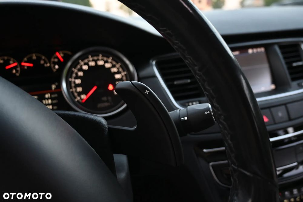 Peugeot 508 BlueHDi 180 EAT6 Stop&Start GT - 38