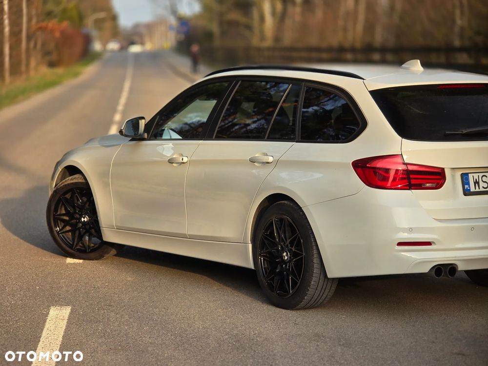 BMW Seria 3 320d Sport Line - 39