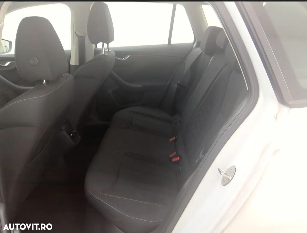 Skoda Kamiq 1.0 TSI Ambition - 8