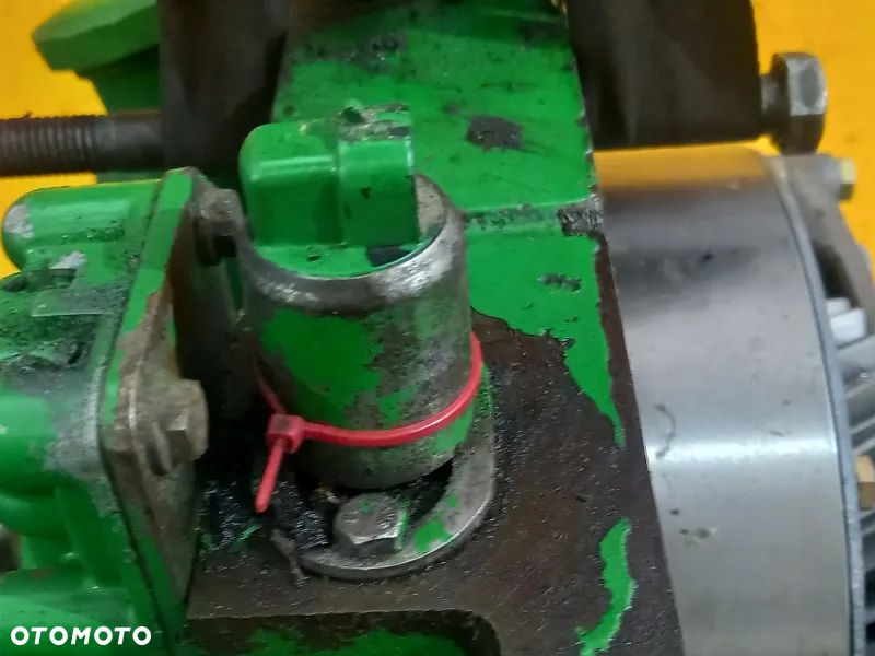 Elementy obudowa tylnego WOM PTO L153497 John Deere 6620 - 8