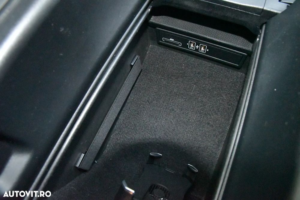 Mercedes-Benz C 220 d 4Matic T 7G-TRONIC AMG Line - 37