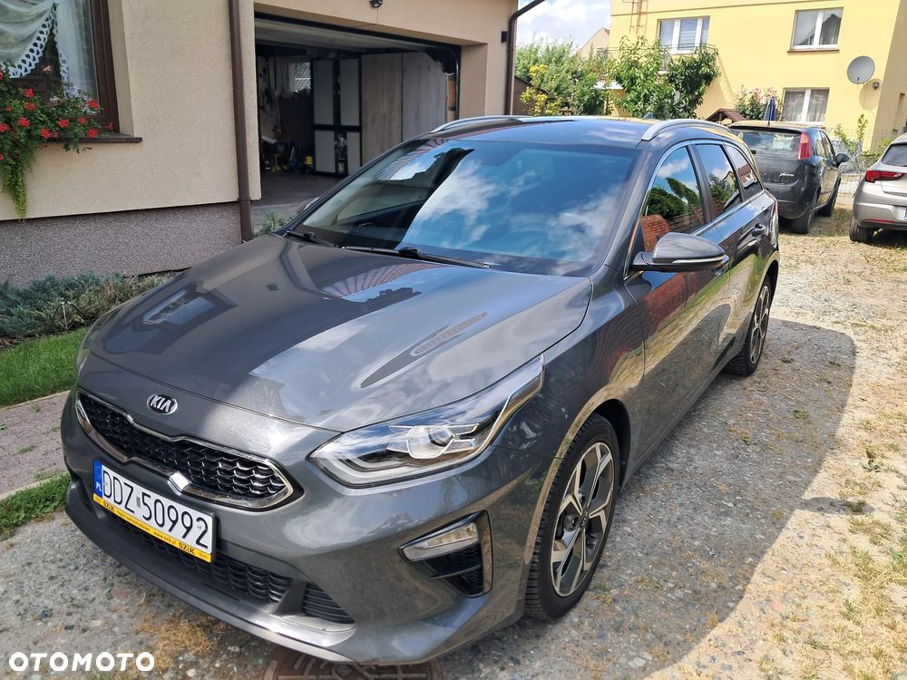 Kia Ceed 1.6 CRDi mHEV M - 1
