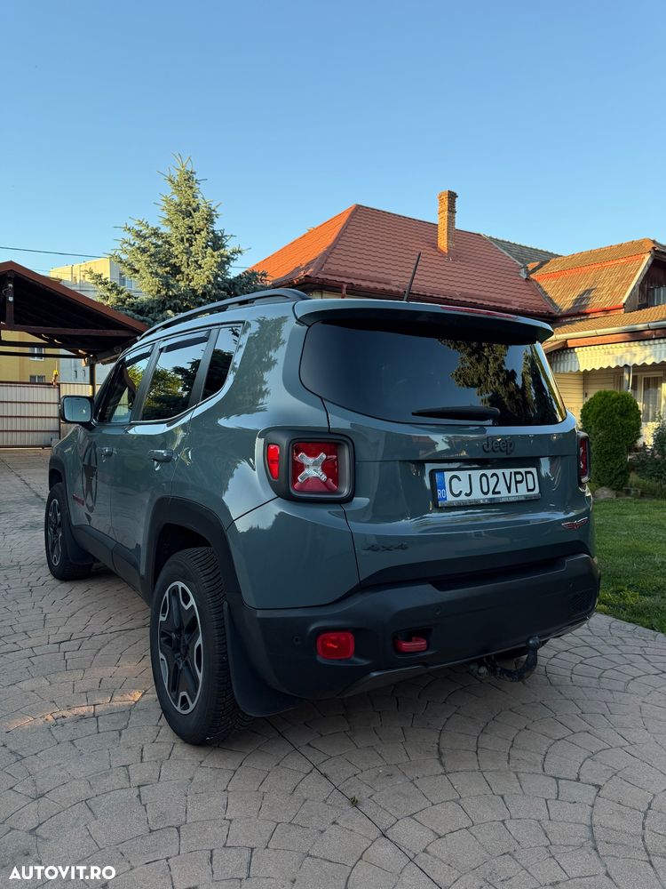 Jeep Renegade 2.0 M-Jet 4x4 AT Limited - 3