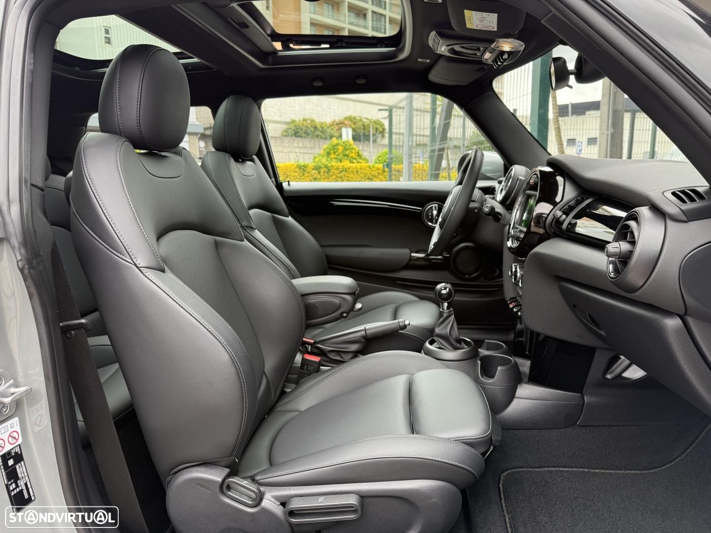 MINI 3 Portas One Sport Edition - 41