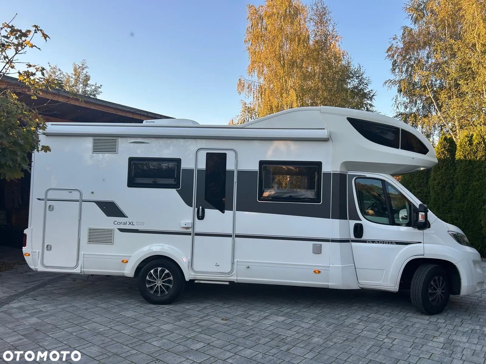 Adria CORAL XL Axess 670 DK - 1
