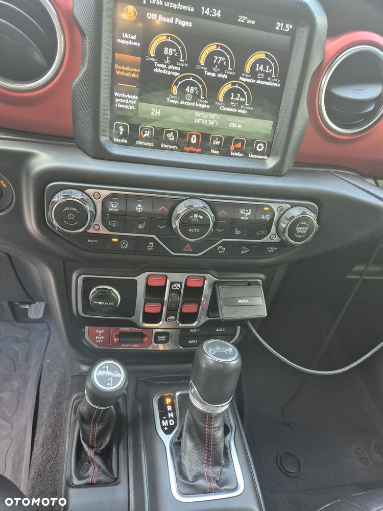Jeep Wrangler - 34