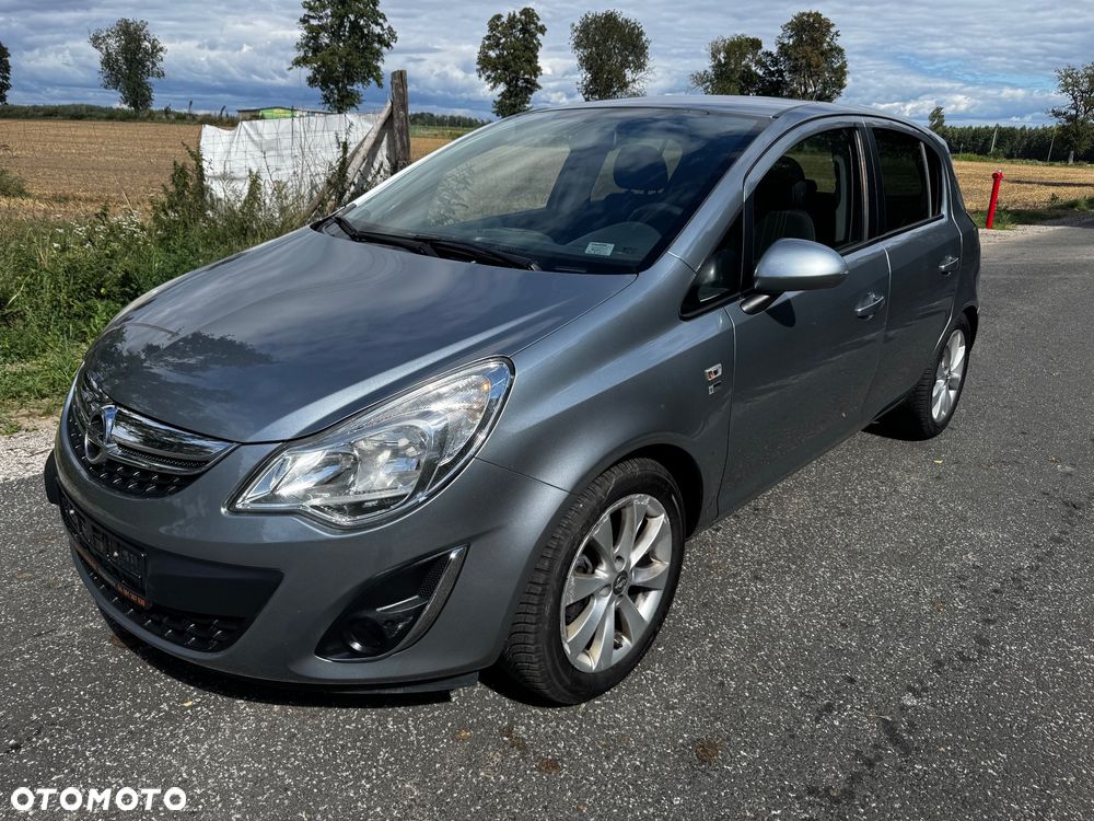 Opel Corsa 1.4 16V 150 Jahre - 2