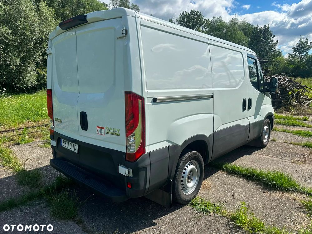 Iveco Daily L1H1 2.3 diesel 116 kM, automat 2019 rok EURO 6! WEBASTO, czujniki parkowania, sprowadzony ze Szwecji- NISKI ORGINALNY PRZEBIEG 146tyś. - 10