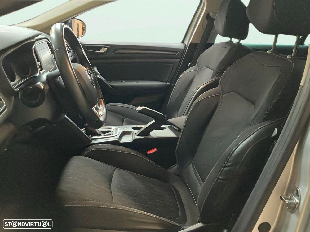 Renault Mégane Sport Tourer - 9