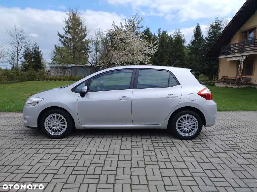 Toyota Auris 1.33 VVT-i - 12
