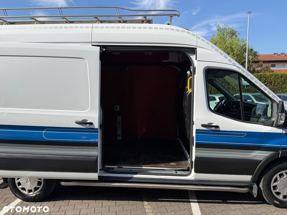 Ford Transit - 17