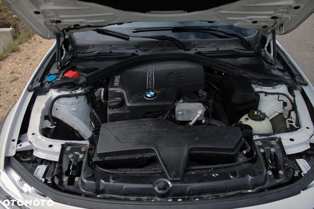 BMW Seria 3 320i xDrive Edition Luxury Line Purity - 14