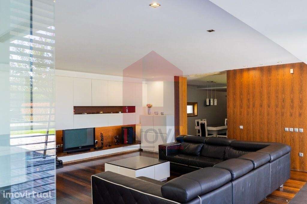 Moradia V4 com Piscina, Sabariz - Grande imagem: 3/36