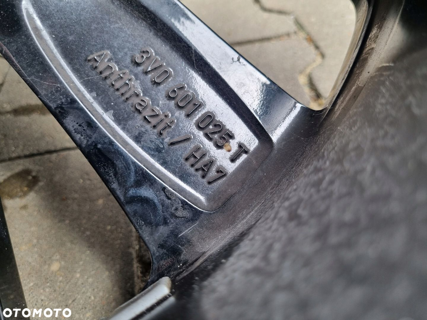 Felga aluminiowa Skoda OE SUPERB 3V0601025T 8.0" x 19" 5x112 ET 44 - 7
