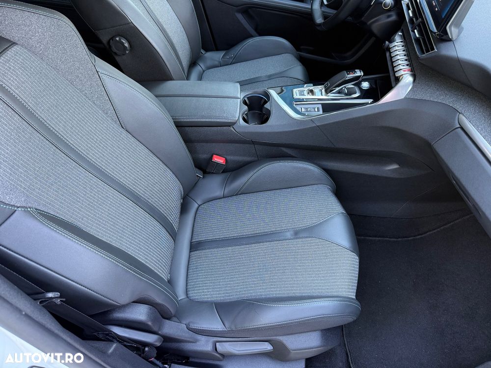 Peugeot 3008 PureTech 130 Stop & Start GPF EAT8 Allure - 13