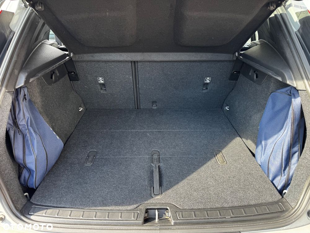 Volvo XC 40 B3 Core - 17