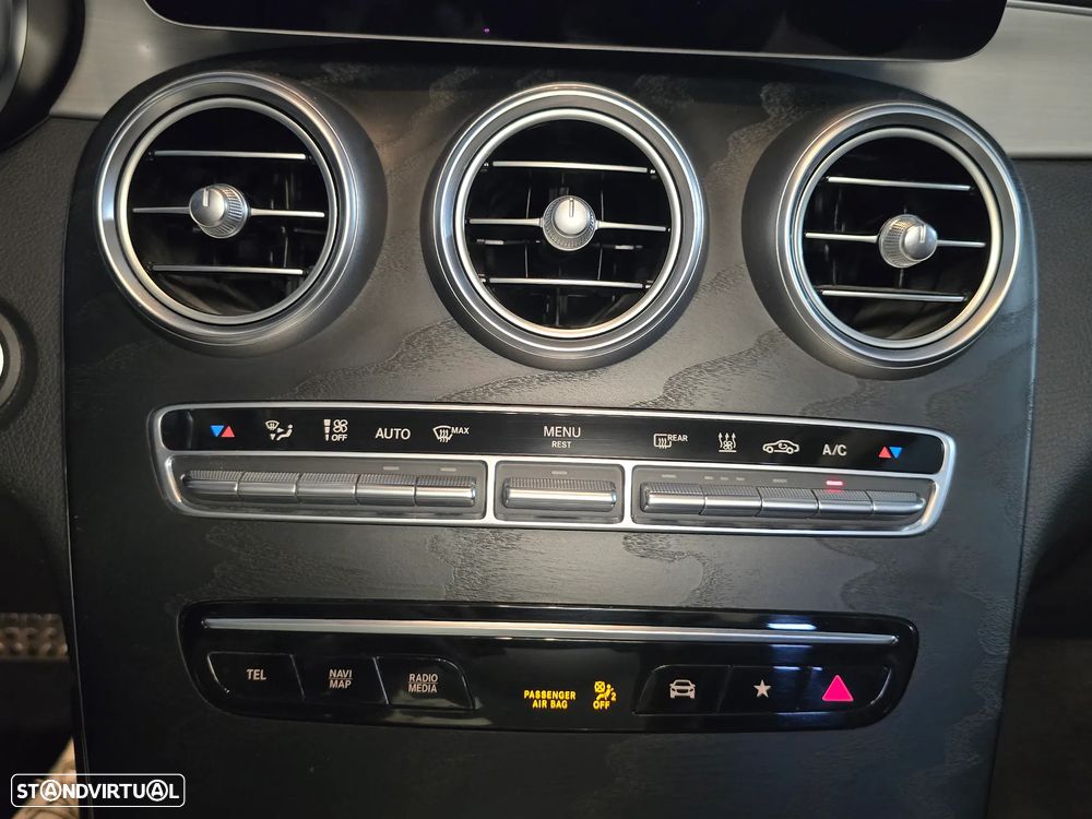 Mercedes-Benz GLC 300 e 4Matic 9G-TRONIC Edition AMG Line - 28