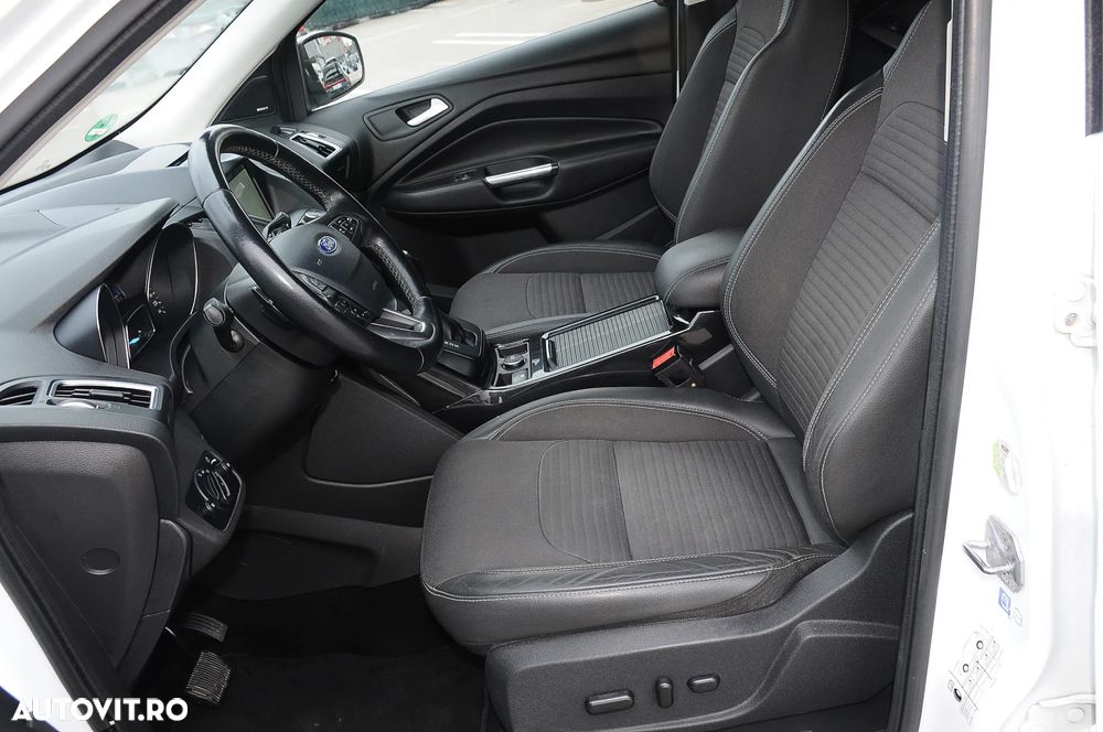 Ford Kuga 2.0 TDCi 4WD Powershift ST-Line - 5