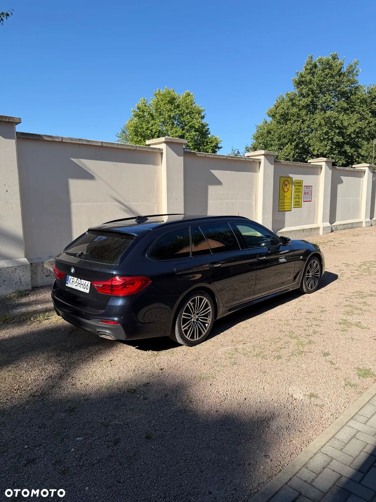 BMW Seria 5 520d xDrive Luxury Line - 2
