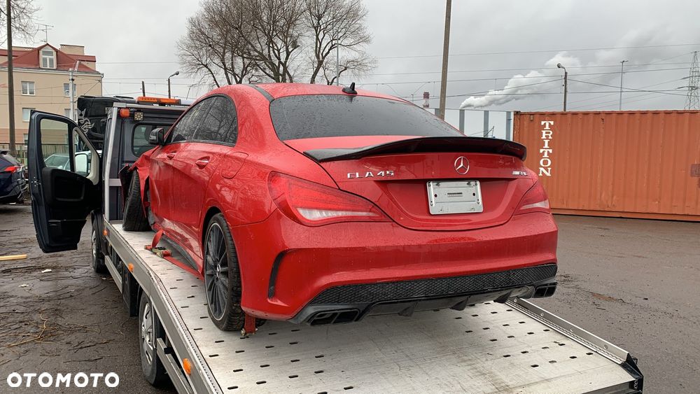 Mercedes-Benz CLA 45 AMG 4Matic 7G-DCT - 33