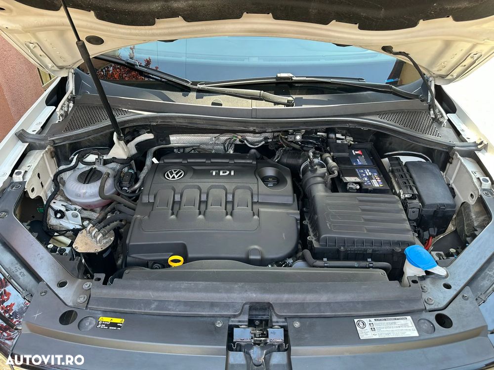 Volkswagen Tiguan - 9