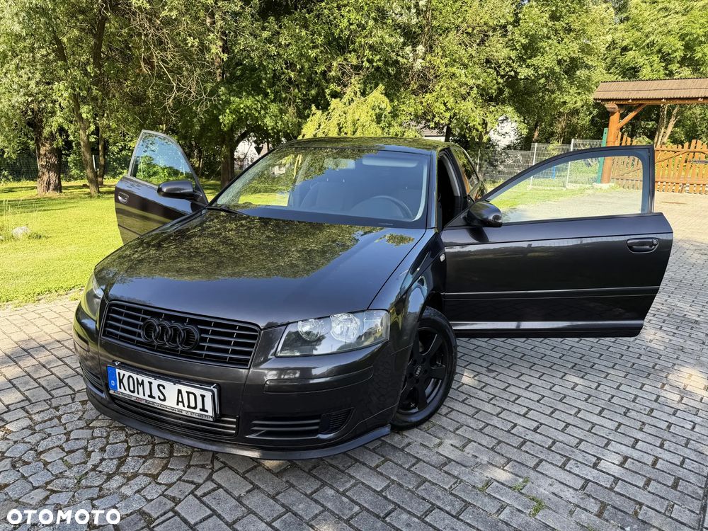 Audi A3 3-drzwiowe 1.6 FSI Ambition - 3