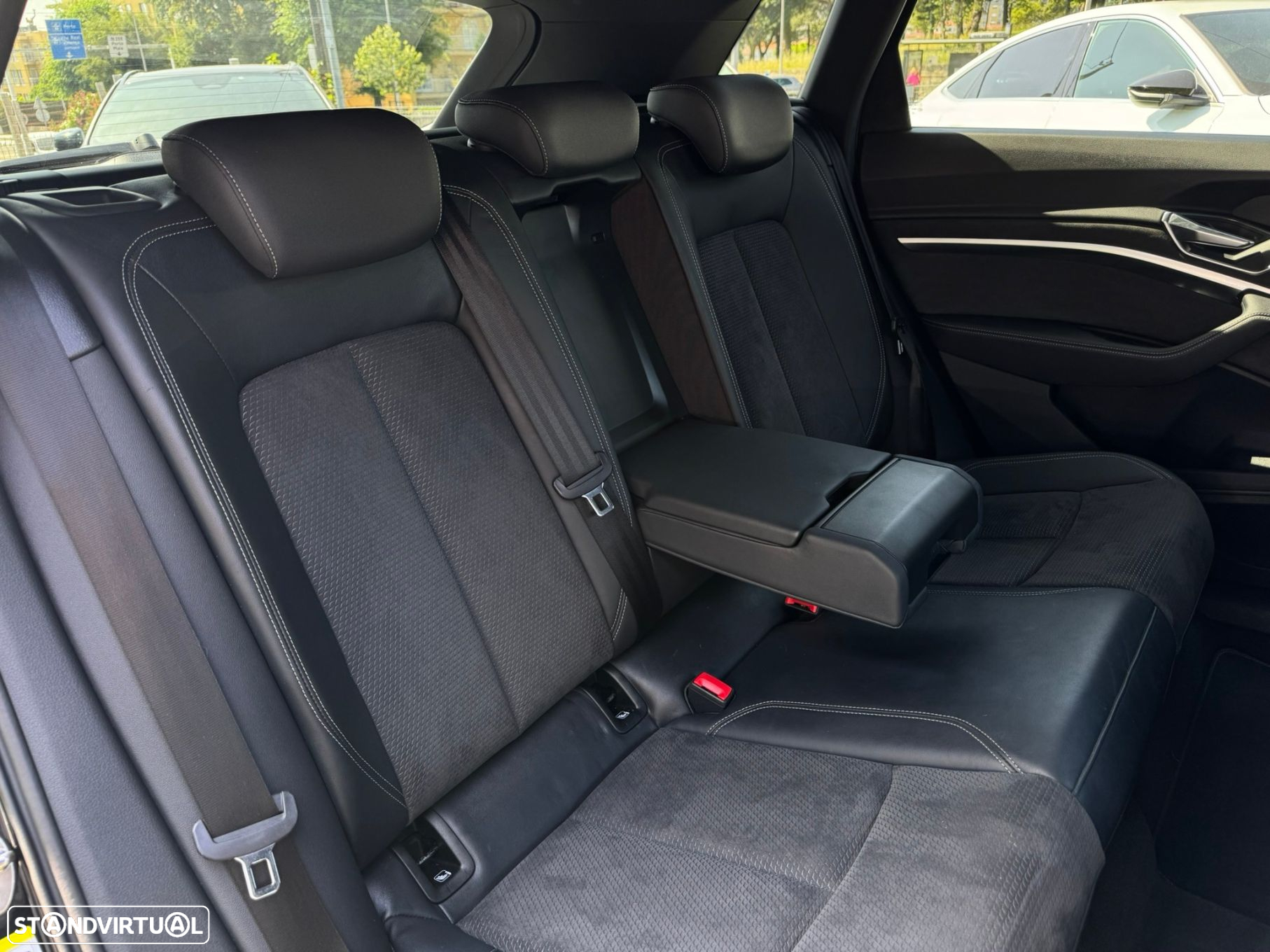 Audi e-tron 55 quattro S line - 23