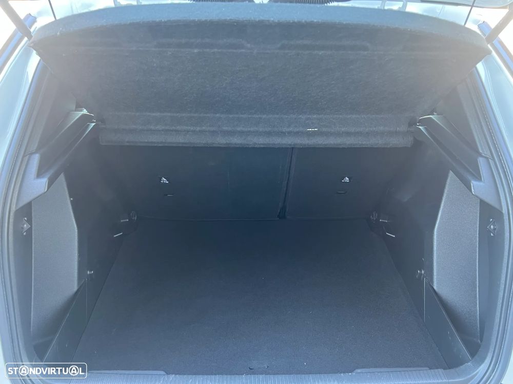 Peugeot 2008 1.2 PureTech Active - 21