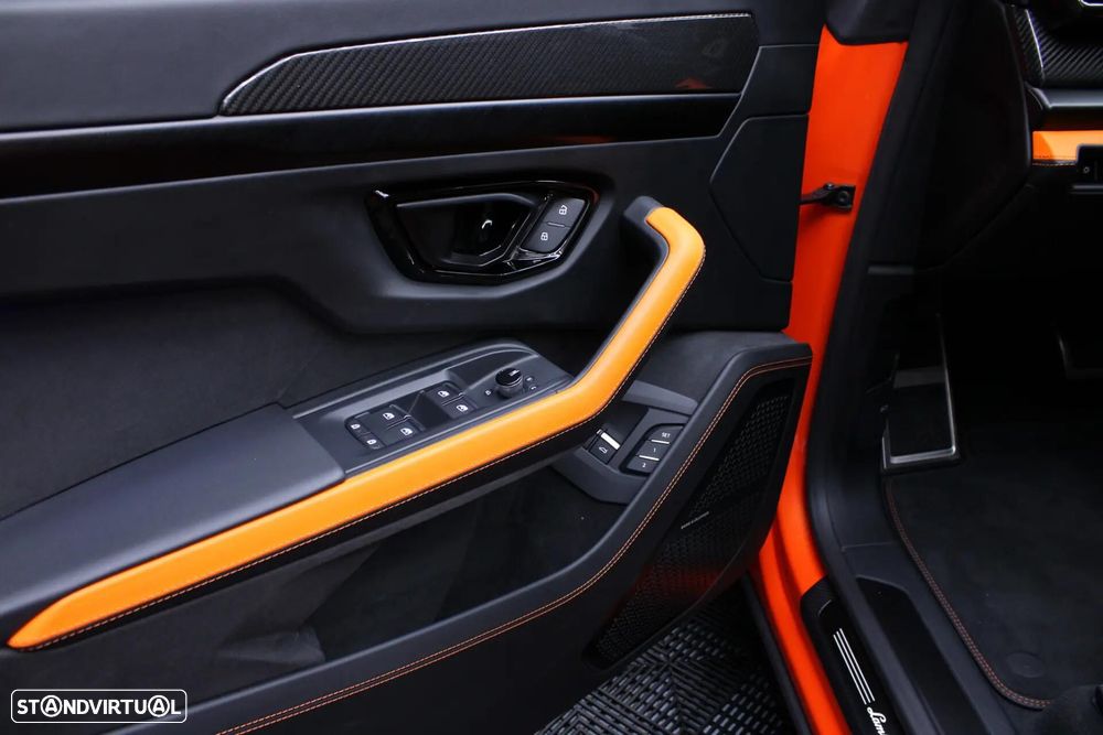Lamborghini Urus 4.0 V8 SE - 46
