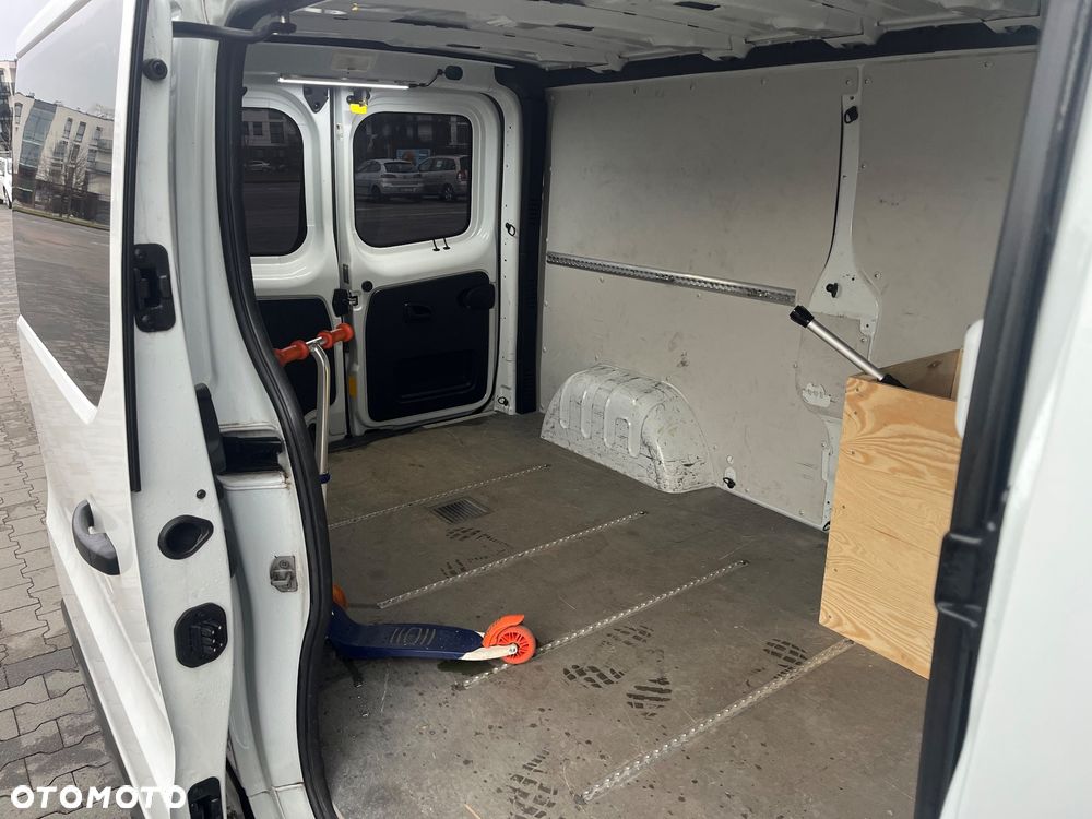 Renault Trafic - 14