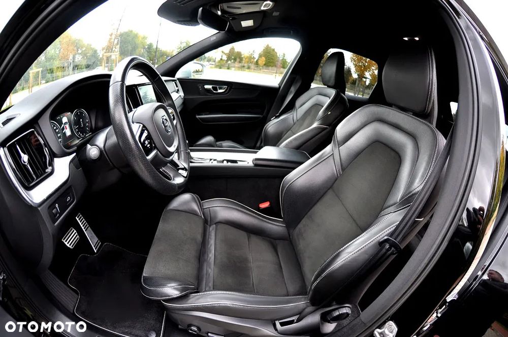 Volvo XC 60 D4 R-Design - 21