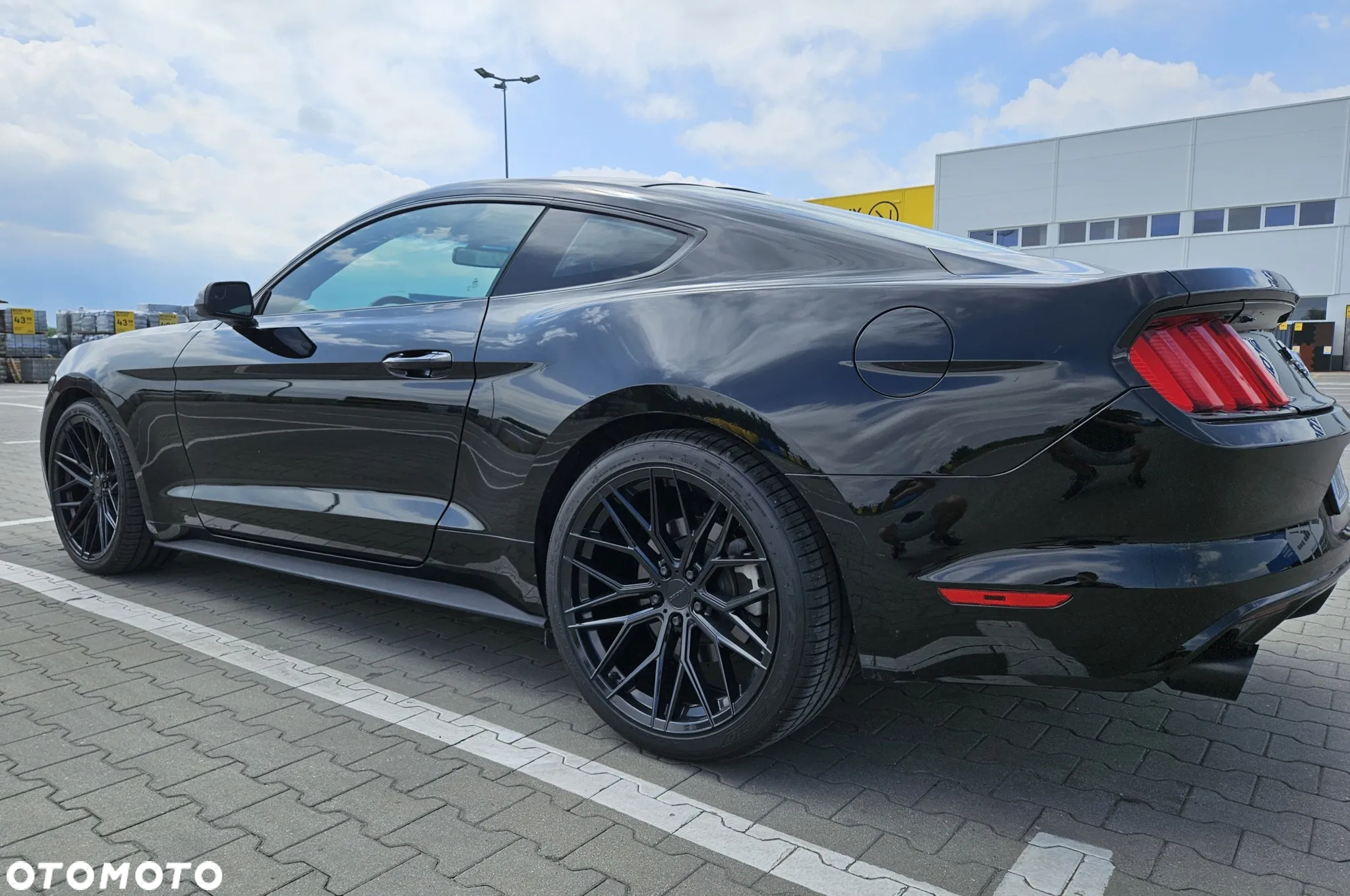 Ford Mustang - 6