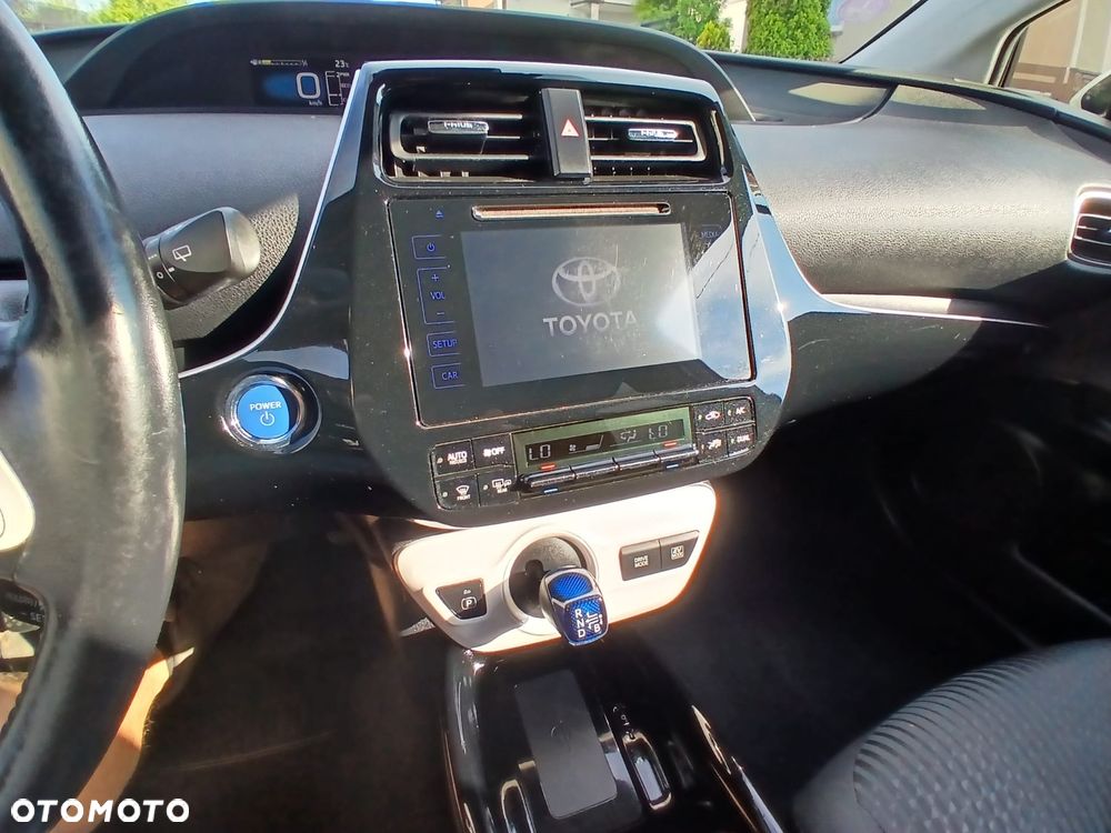 Toyota Prius 1.8 Hybrid Premium - 17