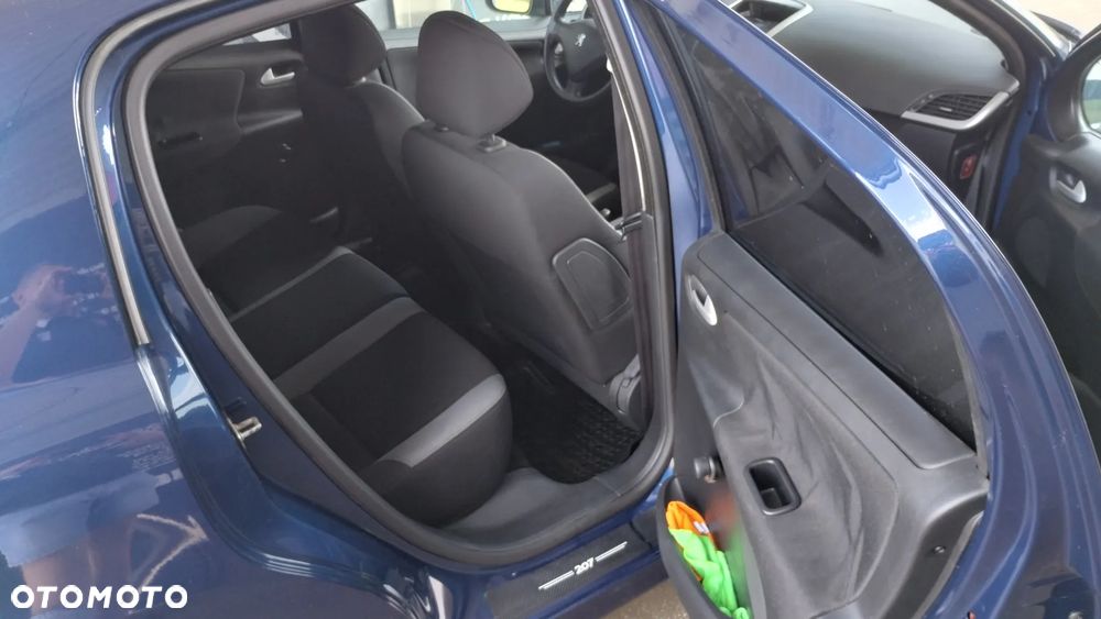 Peugeot 207 1.4 16V Sporty - 16