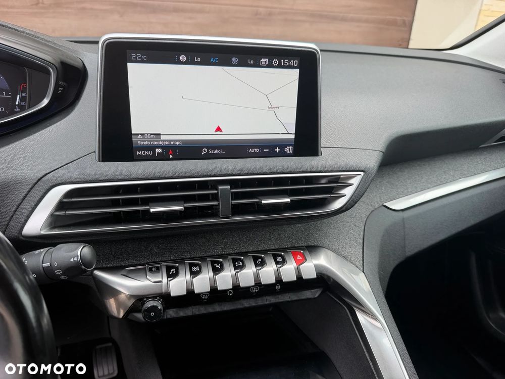 Peugeot 3008 - 16