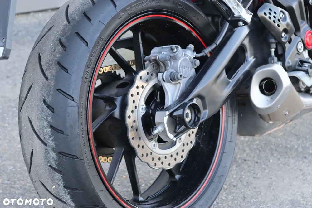 Yamaha MT - 9