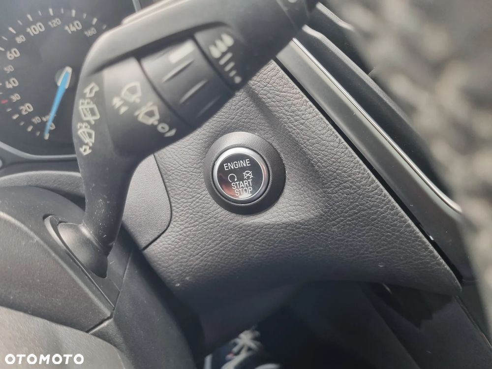 Ford Focus 1.0 EcoBoost 99g Titanium - 29