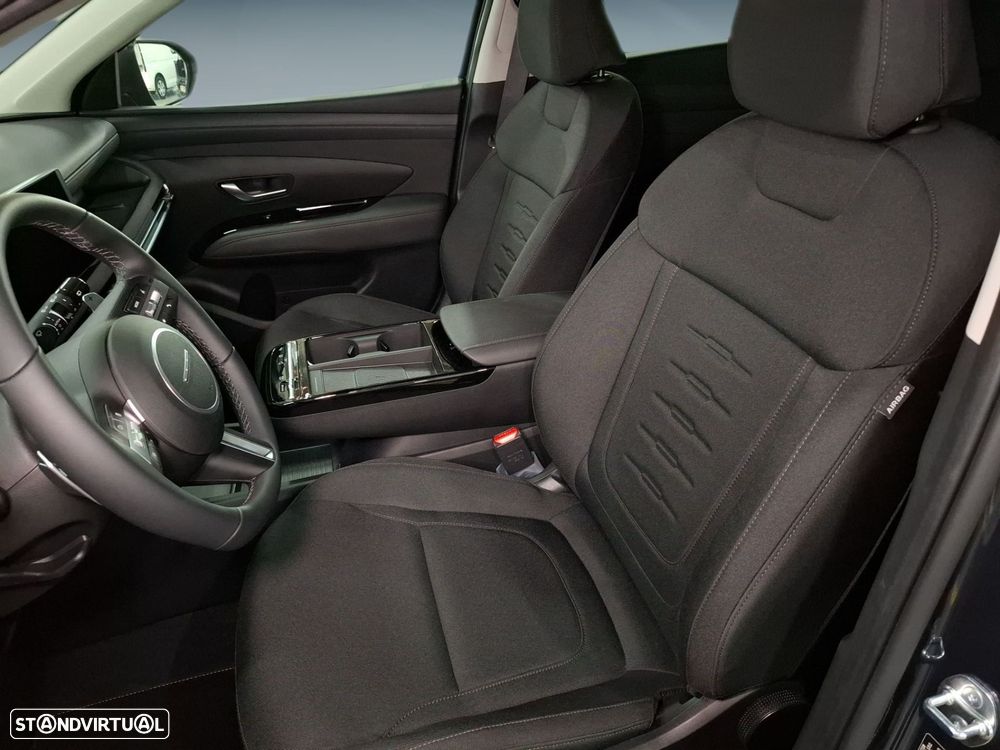 Hyundai Tucson 1.6 T-GDI HEV Premium — fotografia 11