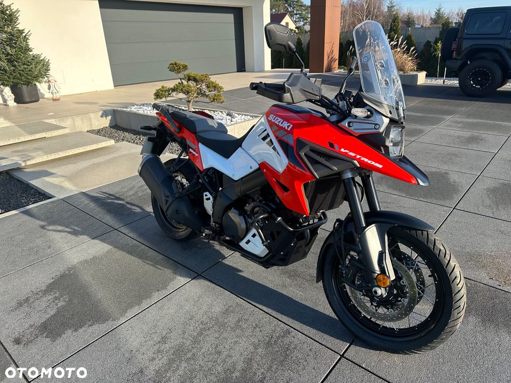 Suzuki V-STROM - 1