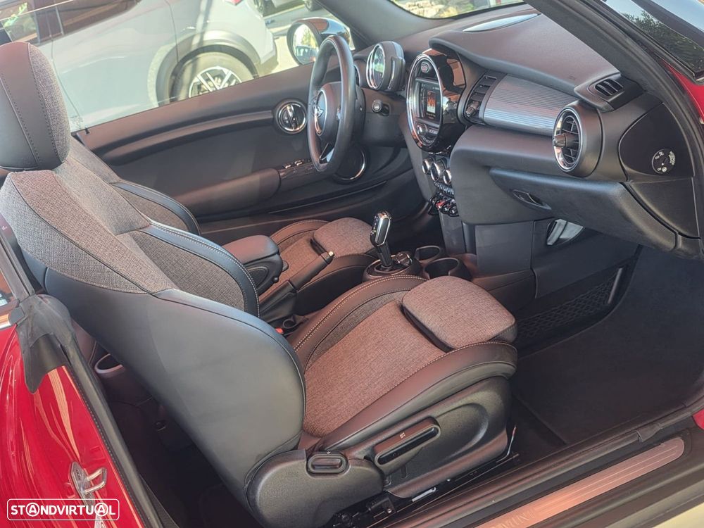 MINI Cabrio Cooper Auto - 17