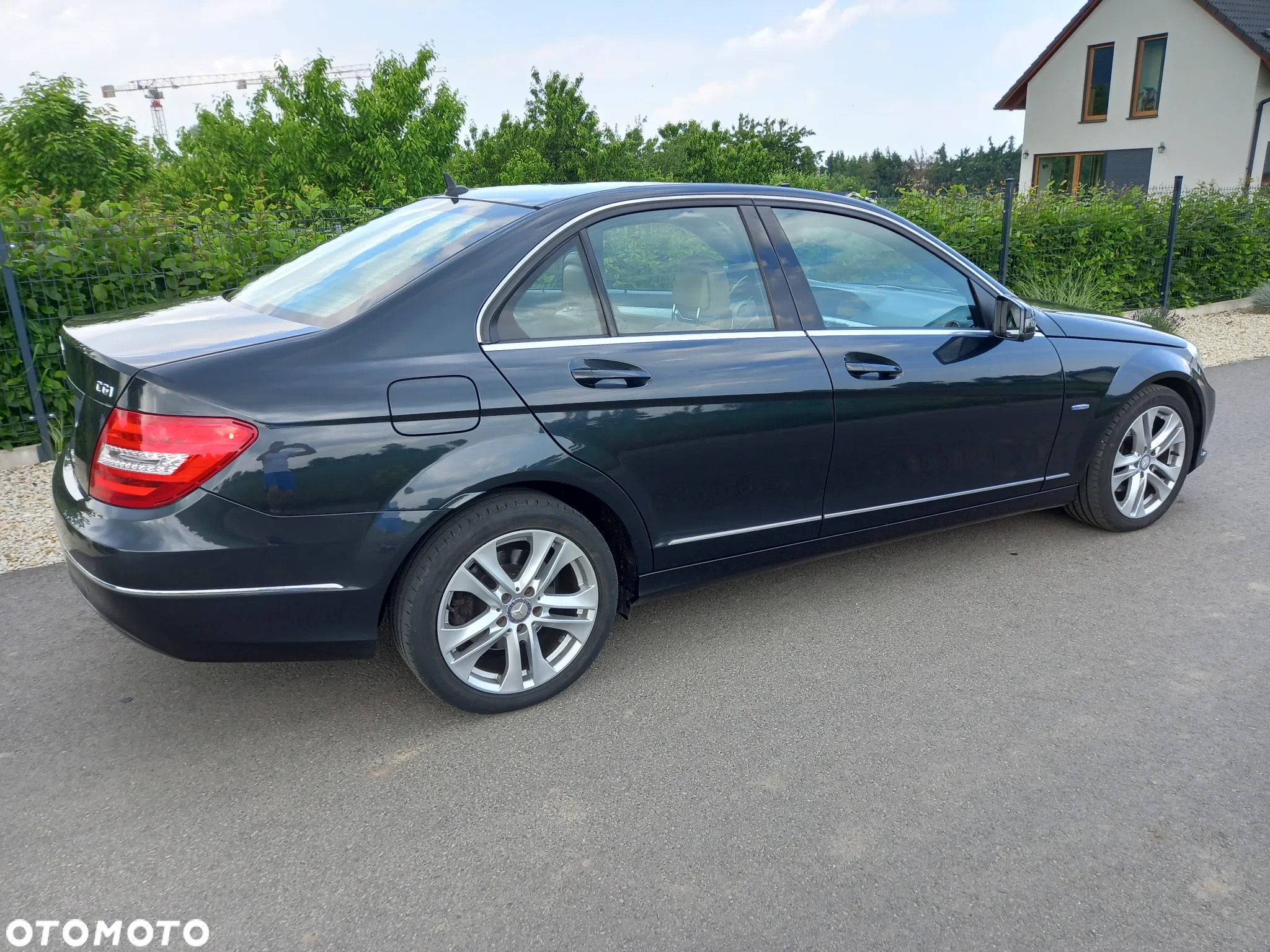 Mercedes-Benz Klasa C 250 CGI BlueEff Avantgarde - 8
